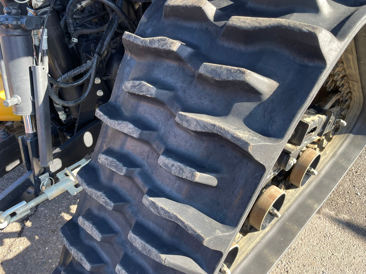 ヤンマー　中古　トラクター　72馬力　デルタ　フロントローダー　327時間　YT472A　