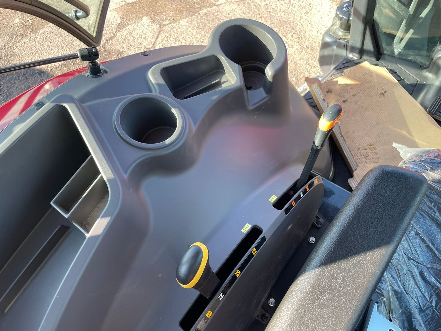 ヤンマー　中古　トラクター　72馬力　デルタ　フロントローダー　327時間　YT472A　