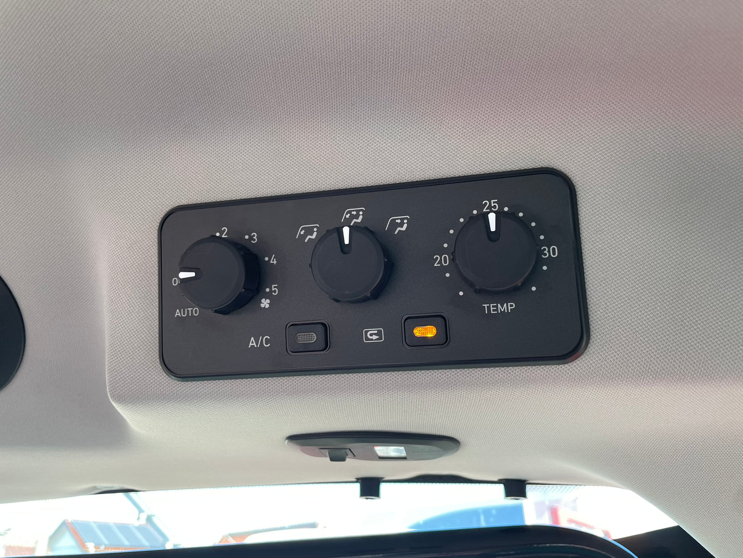 ヤンマー　中古　トラクター　72馬力　デルタ　フロントローダー　327時間　YT472A　