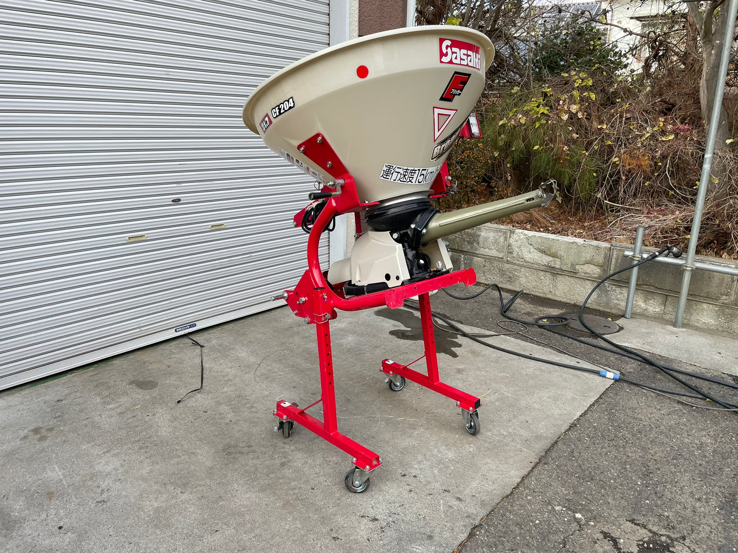 ササキ　中古　ブロードキャスター　200L　A-2ヒッチ　フリッカー　CF204