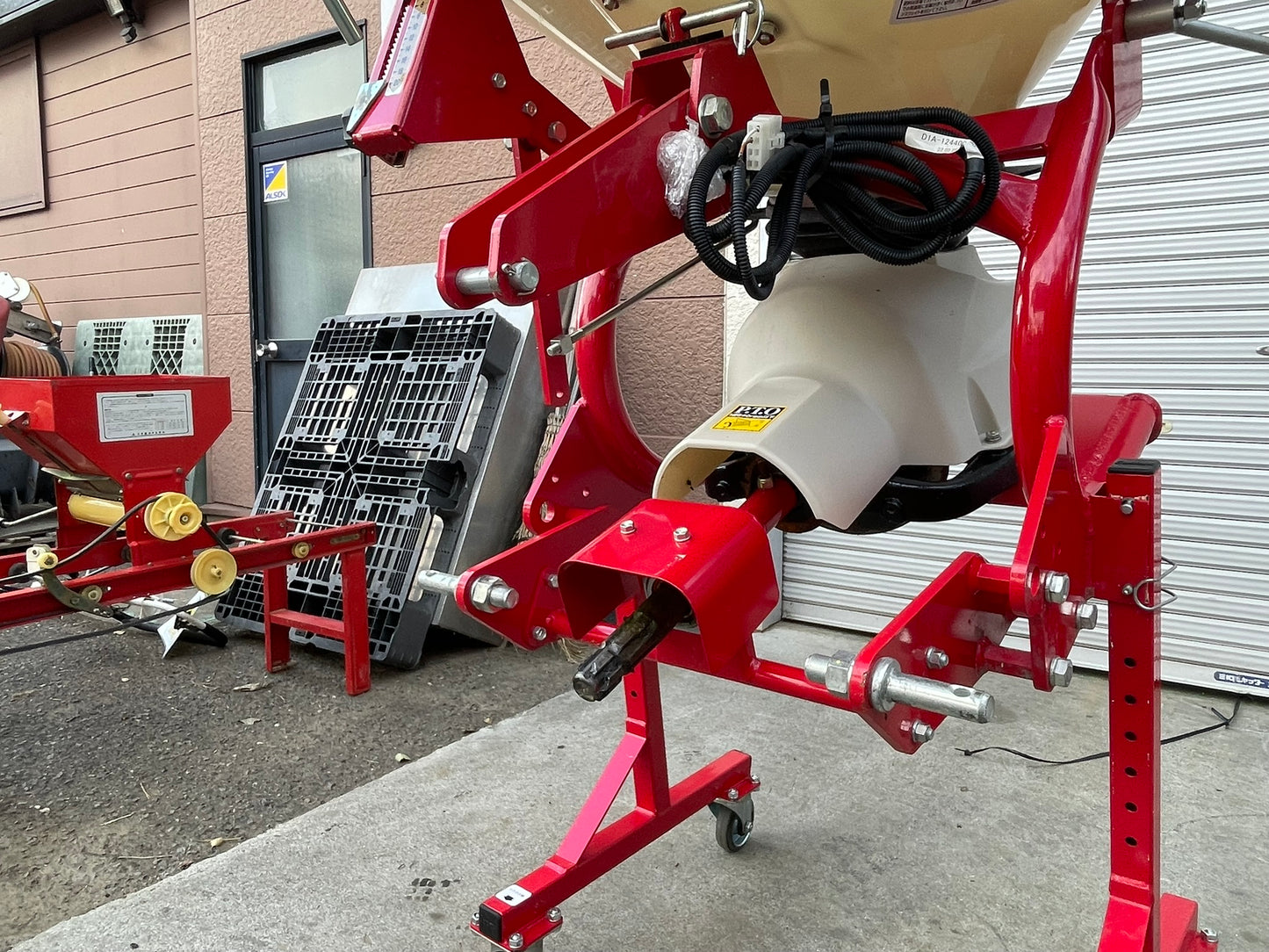 ササキ　中古　ブロードキャスター　200L　A-2ヒッチ　フリッカー　CF204