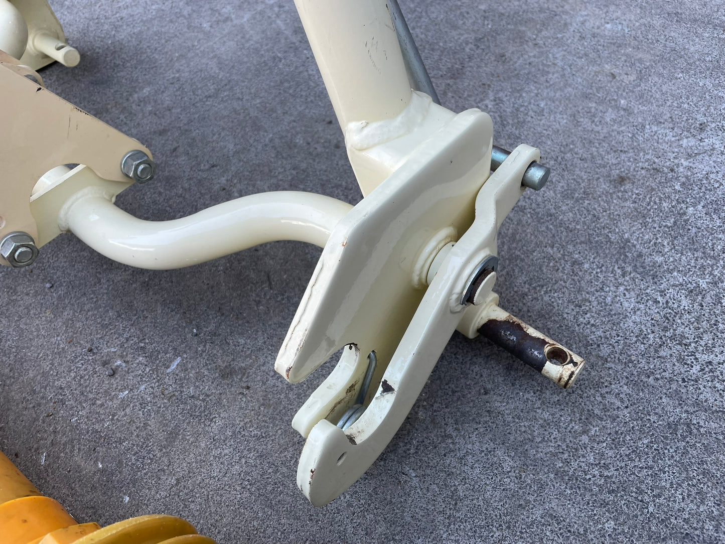 不明　中古　Sヒッチ　ES50