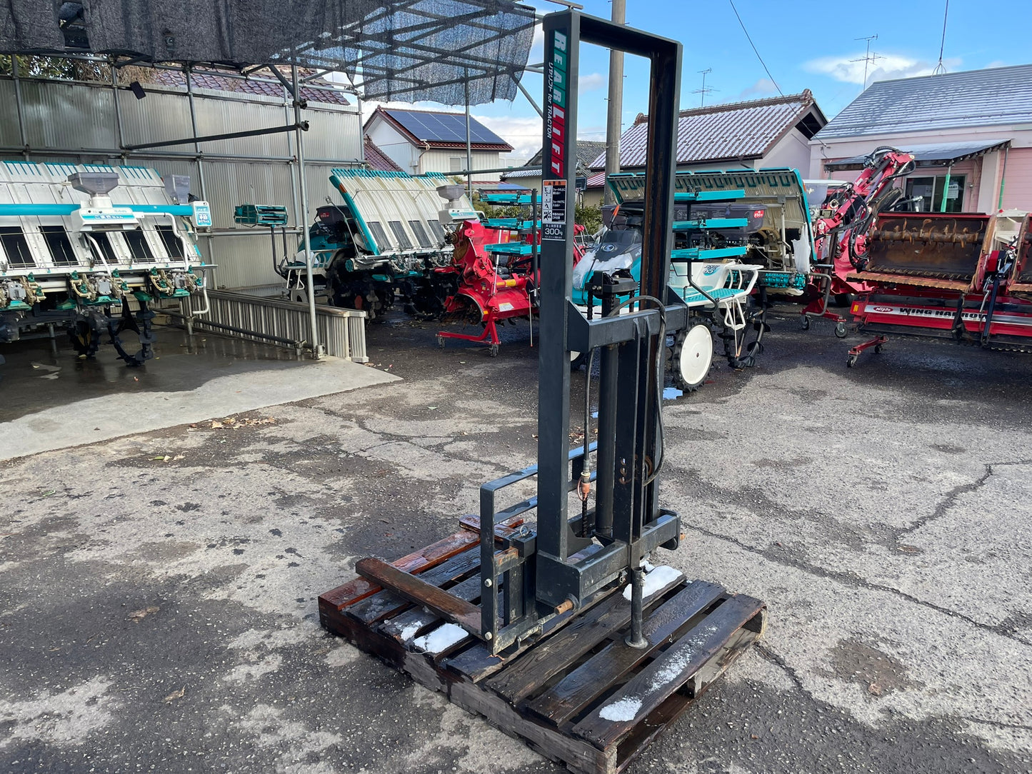 三陽機器　中古　リアリフト　RL302