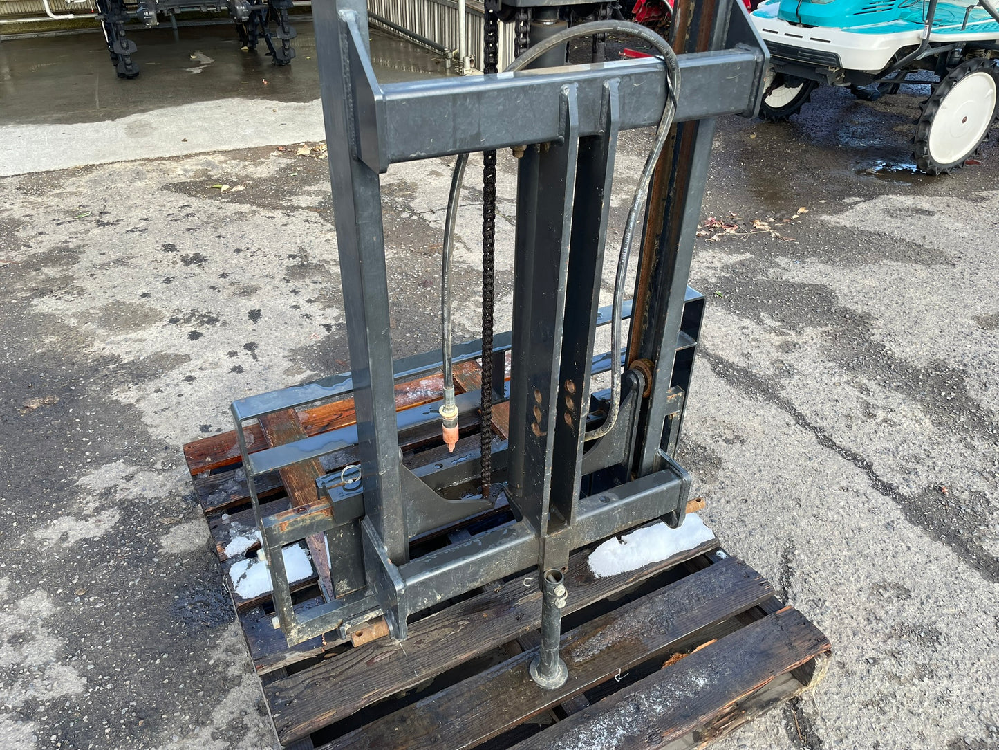 三陽機器　中古　リアリフト　RL302