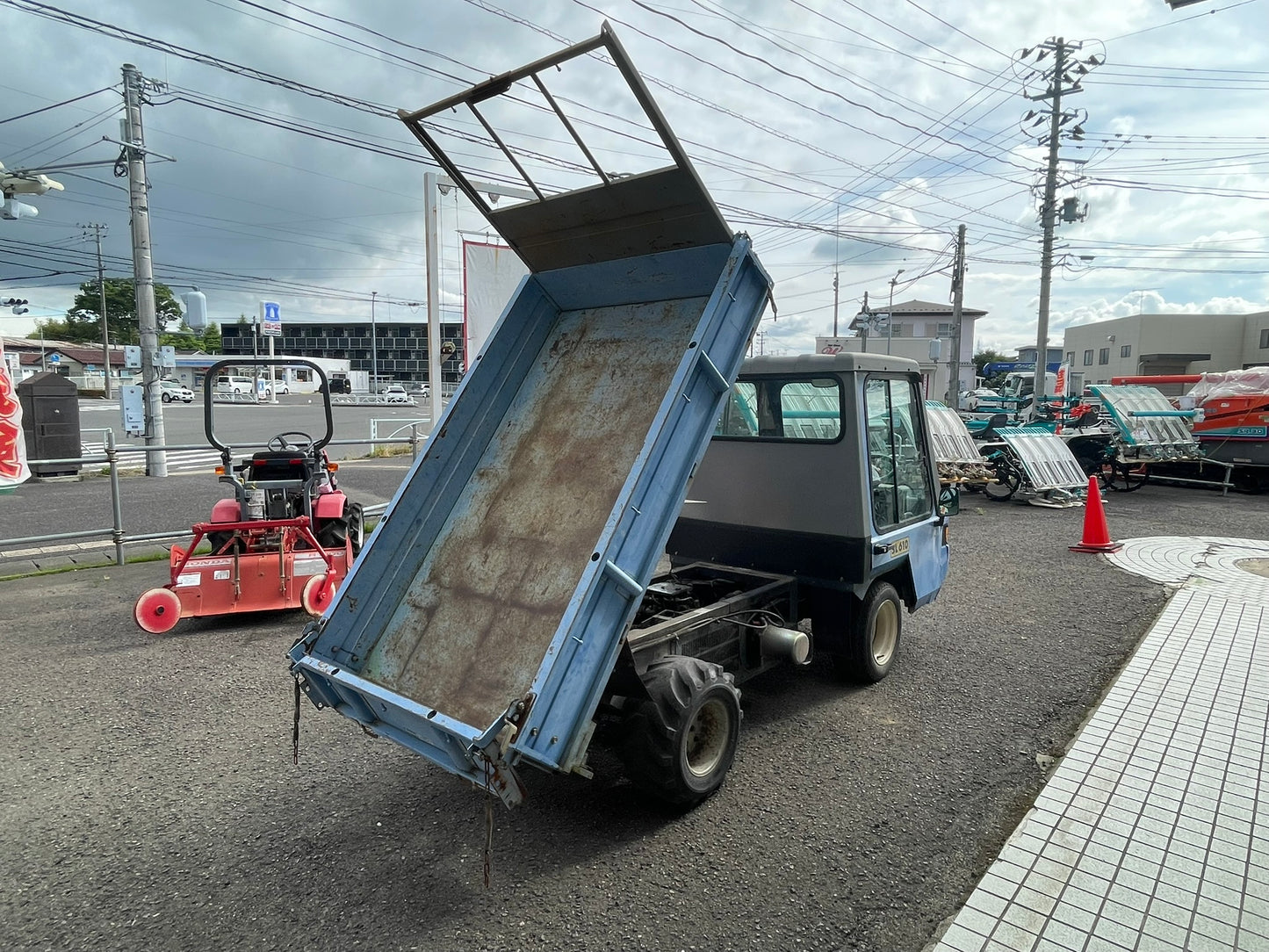アテックス　中古　運搬車　油圧ダンプ　SL610