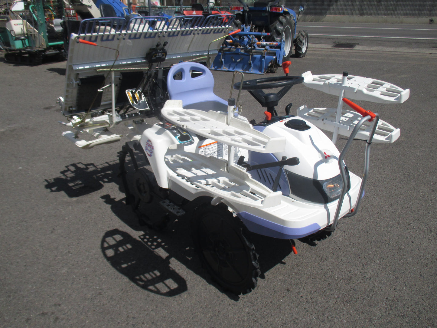 三菱　中古　田植機　LC4A