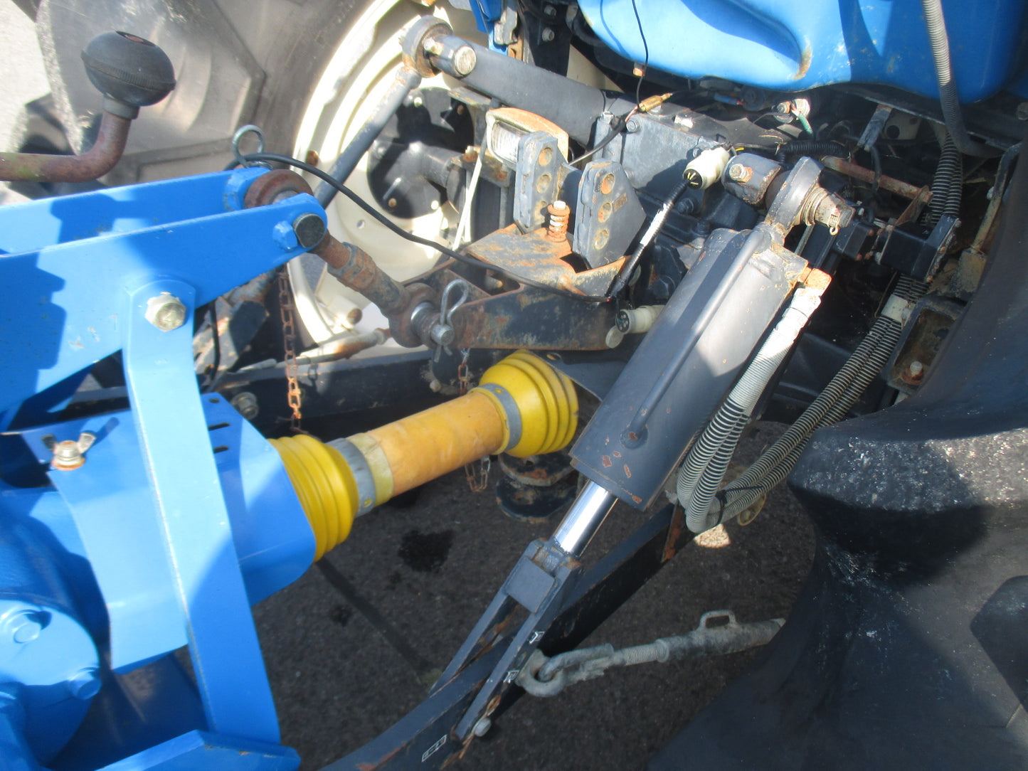 イセキ　中古　トラクター　TA417F-HKWLP