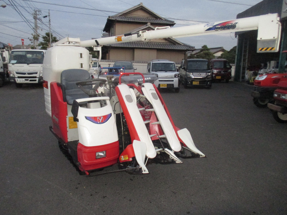ヤンマー　中古　コンバイン　GC216