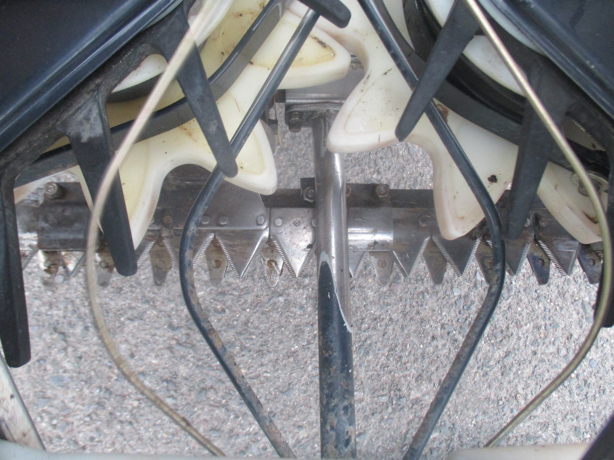 イセキ 中古 コンバイン HVB217G-ZKWC – 農キング