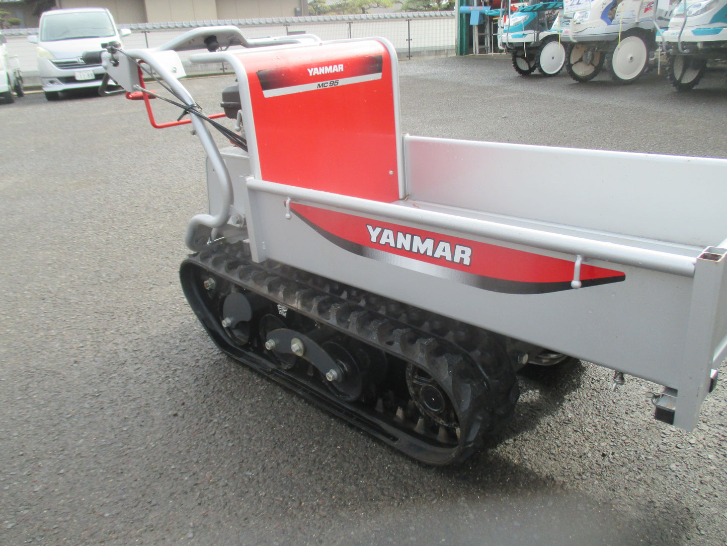 ヤンマー　中古　運搬車　MC95