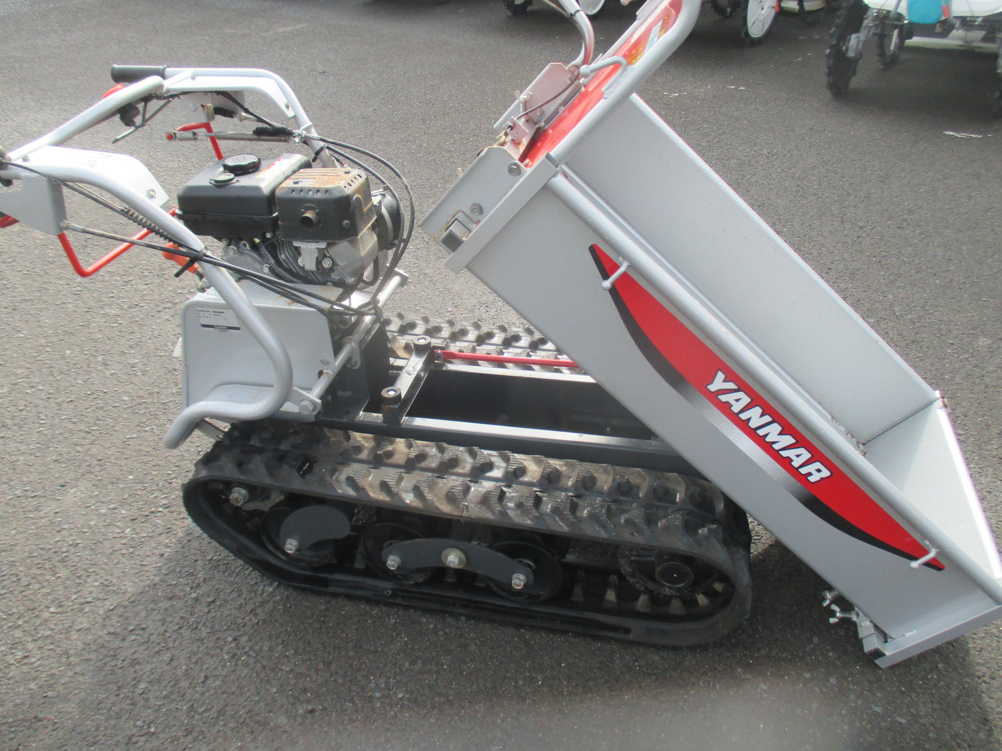 ヤンマー　中古　運搬車　MC95