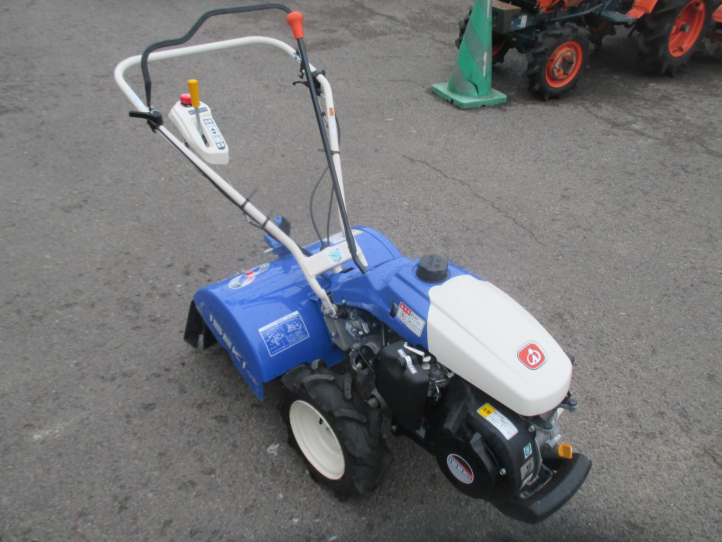 イセキ　中古　耕耘機　KMR400-HX