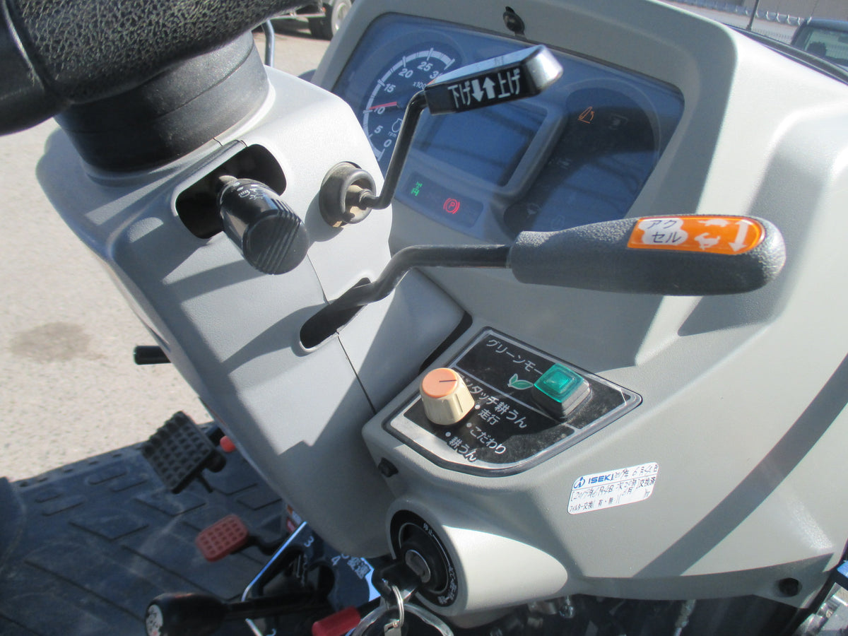 イセキ　中古　トラクター　NTA313-GQ