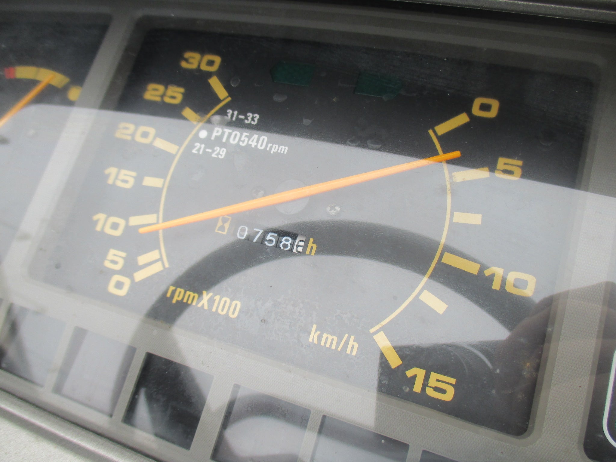 イセキ 中古 トラクター TG25F-UVQ – 農キング