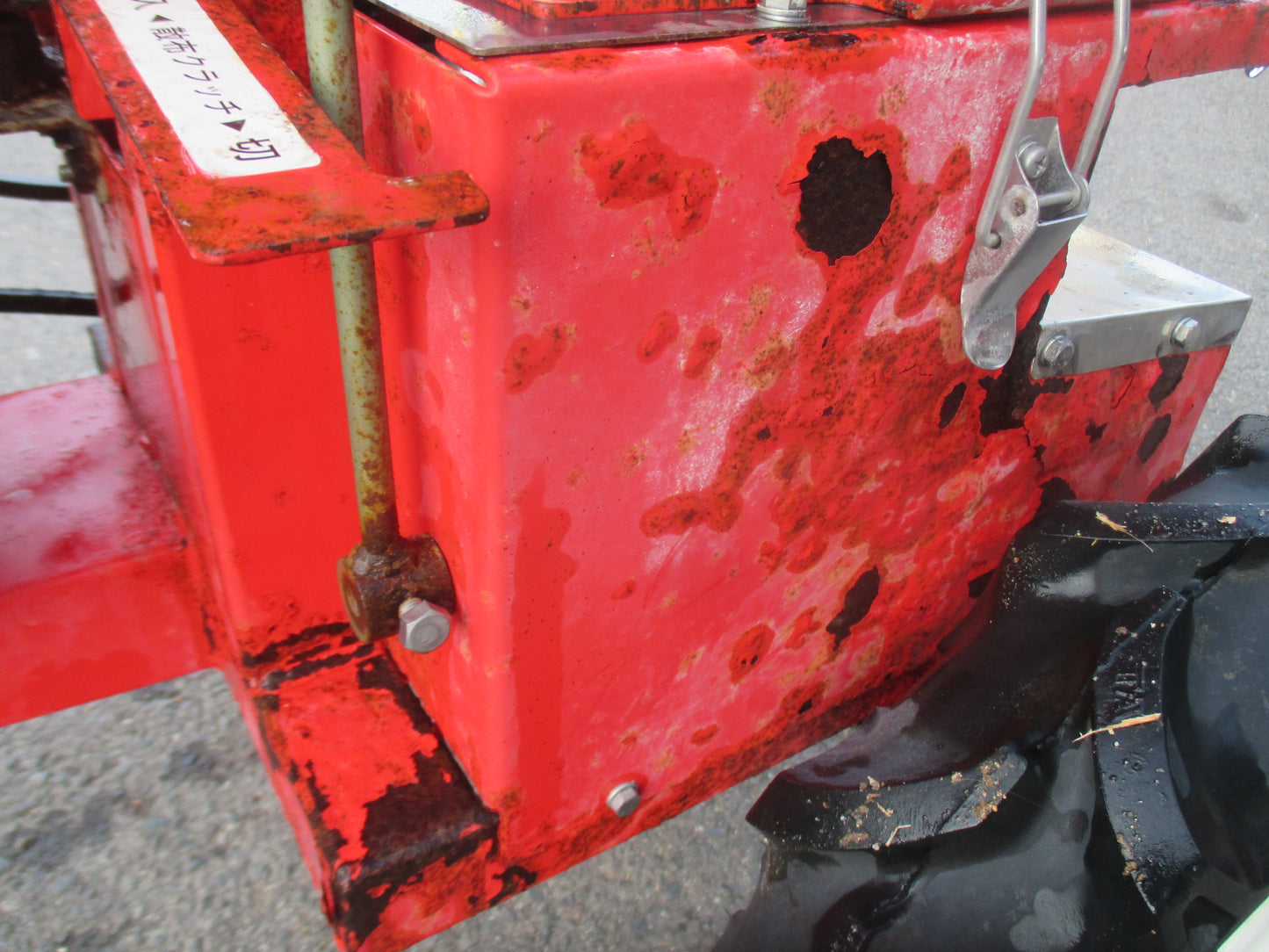 カンリウ　中古　肥料散布機　MF601