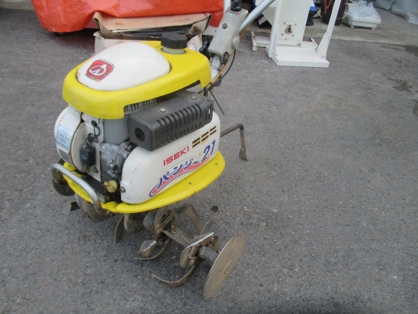 イセキ　中古　管理機　KM21-BD