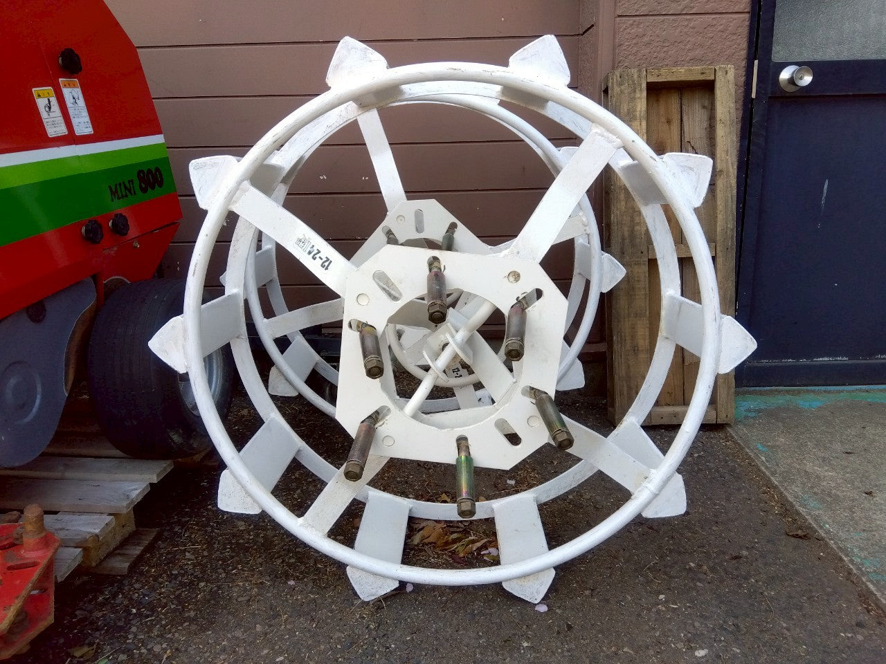 不明　中古　カゴ車輪　12-24