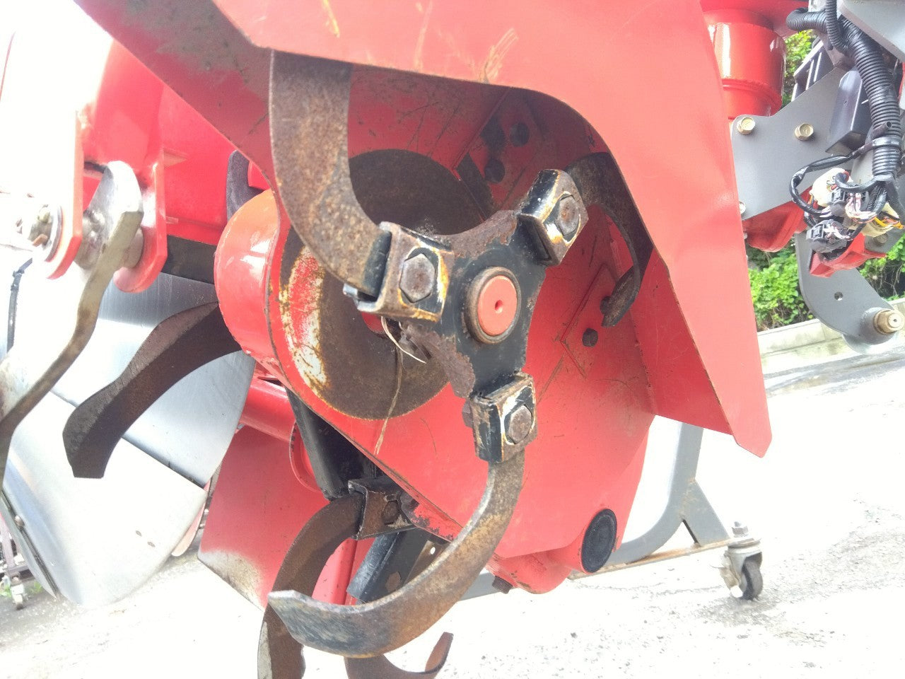 ニプロ　中古　畦塗機　CZR351E　Sヒッチ　電動オフセット