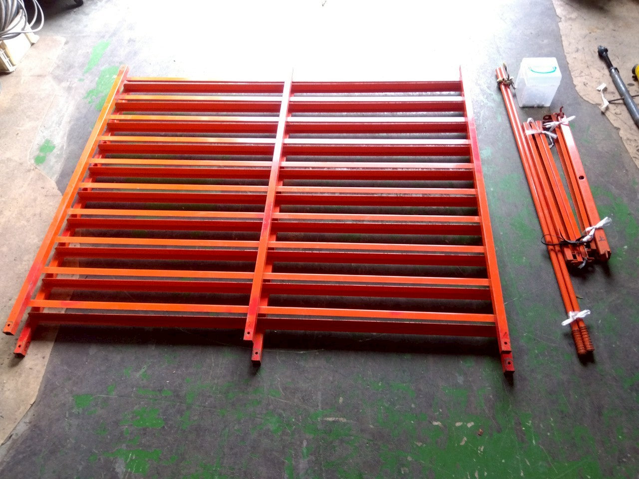 不明　中古　苗コンテナ　赤　50枚