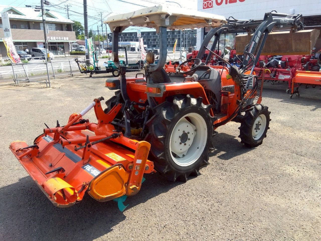 クボタ 中古 トラクター GL260 フロントローダー付 – 農キング