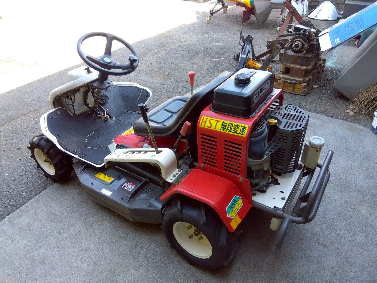 オーレック　中古　乗用モア　RM86