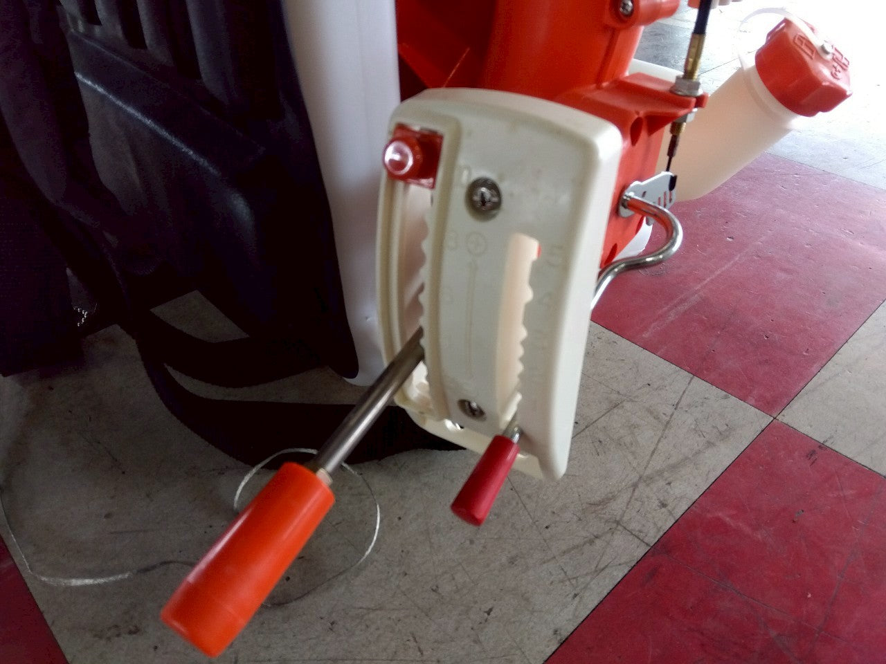 共立　中古　動力散布機　DMC601