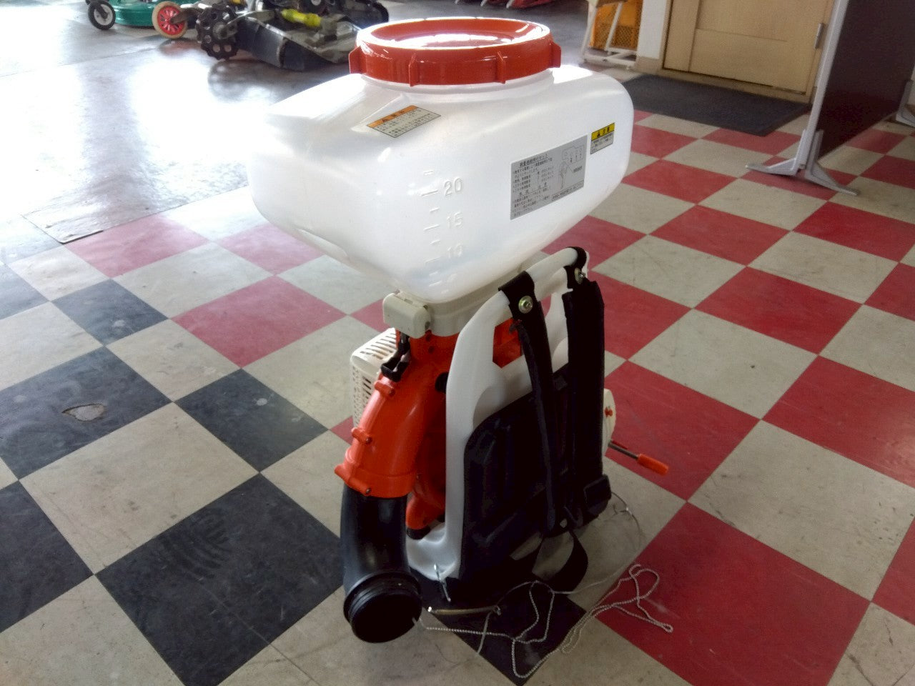 共立　中古　動力散布機　DMC601
