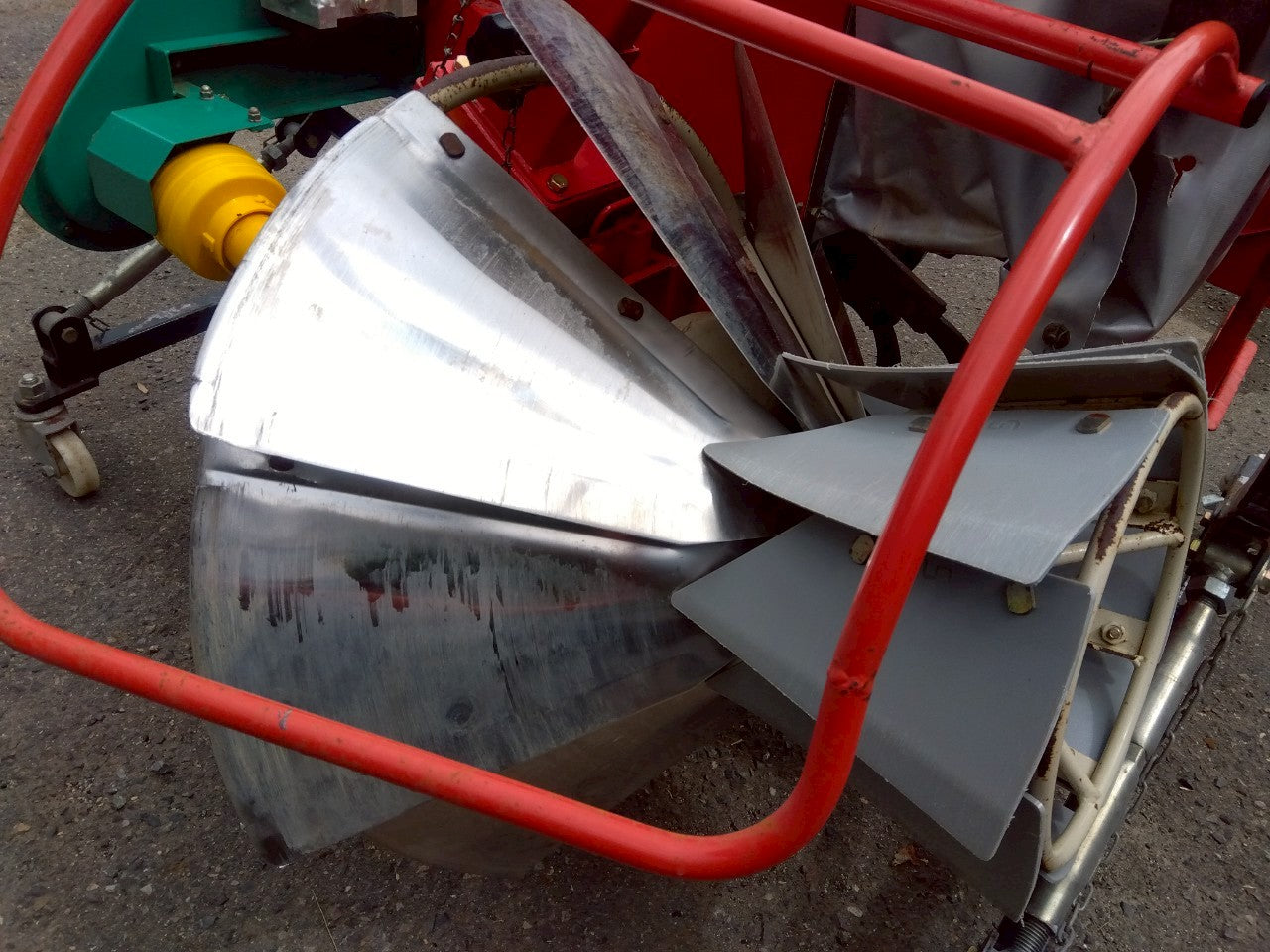 冨士トレーラー　中古　畦塗機　D135