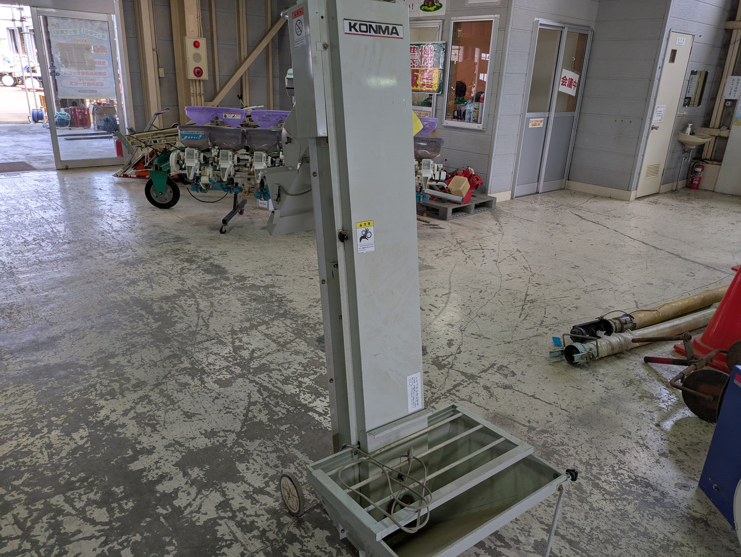 コンマ　用土供給機　BC-P82S【】