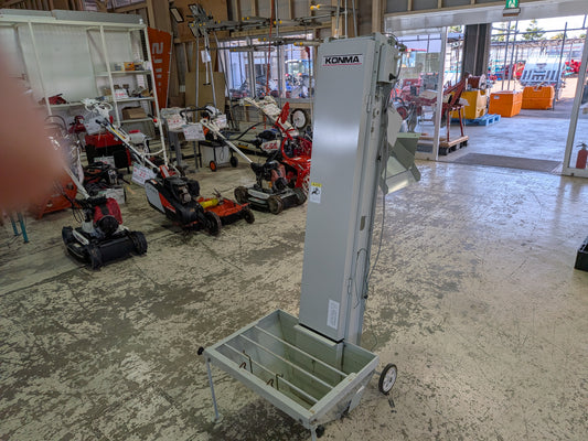 コンマ製作所 中古 床土用土供給機 BC-P82Y 【山形店 10324】