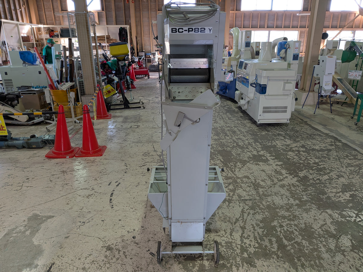 コンマ製作所 中古 床土用土供給機 BC-P82Y 【山形店 10324】