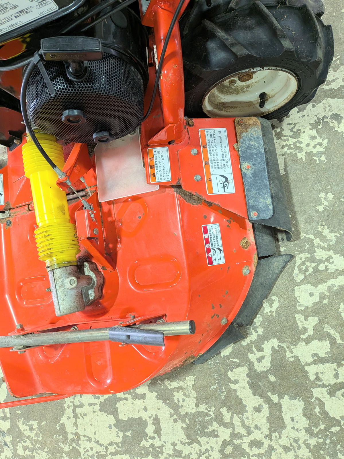 クボタ　中古畔草刈機　GC705RD　【山形店10106】