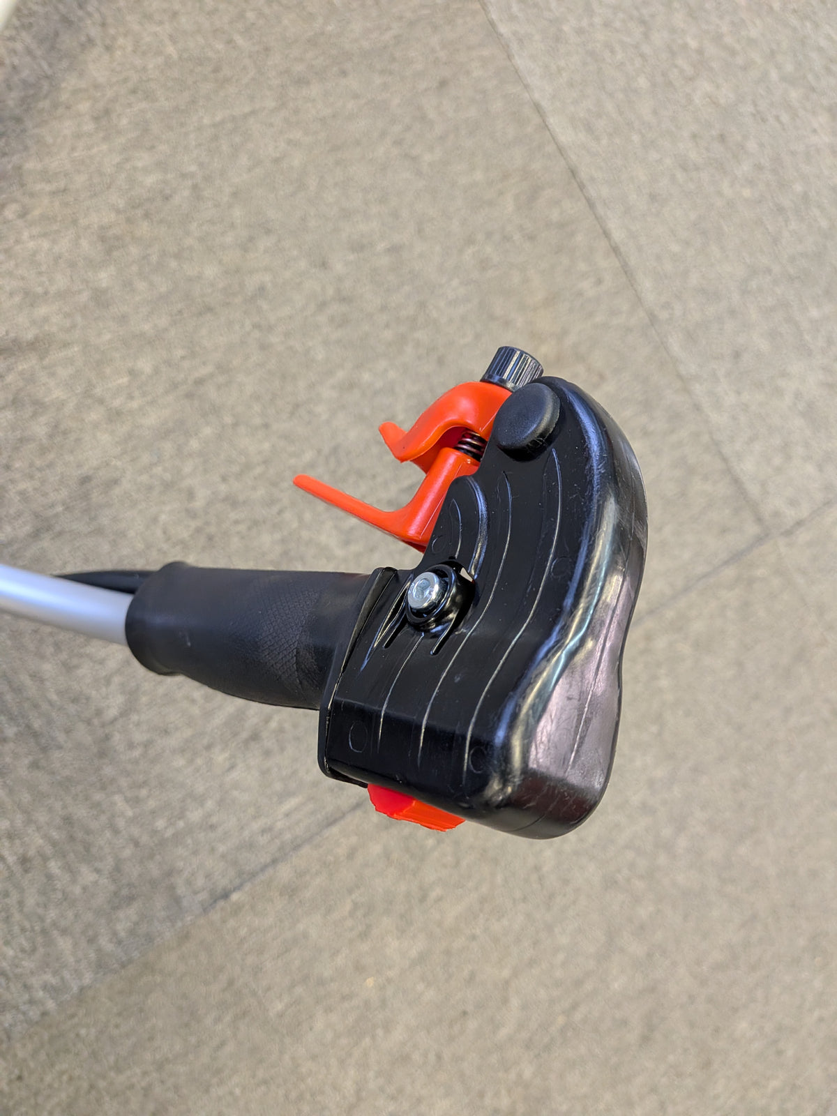 エコー　中古　刈払機　DST261　【岩手店894】