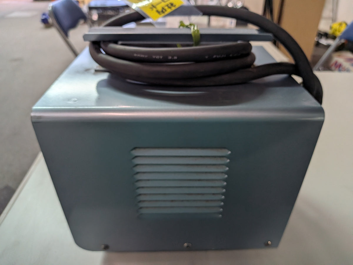メーカー不明　中古　変圧器　SMS30-15　「岩手店883」