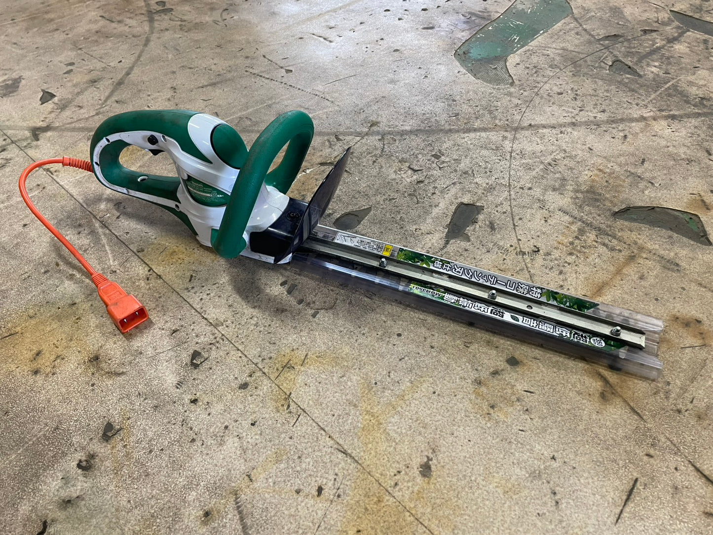 マキタ 中古 電動バリカン MUH3501