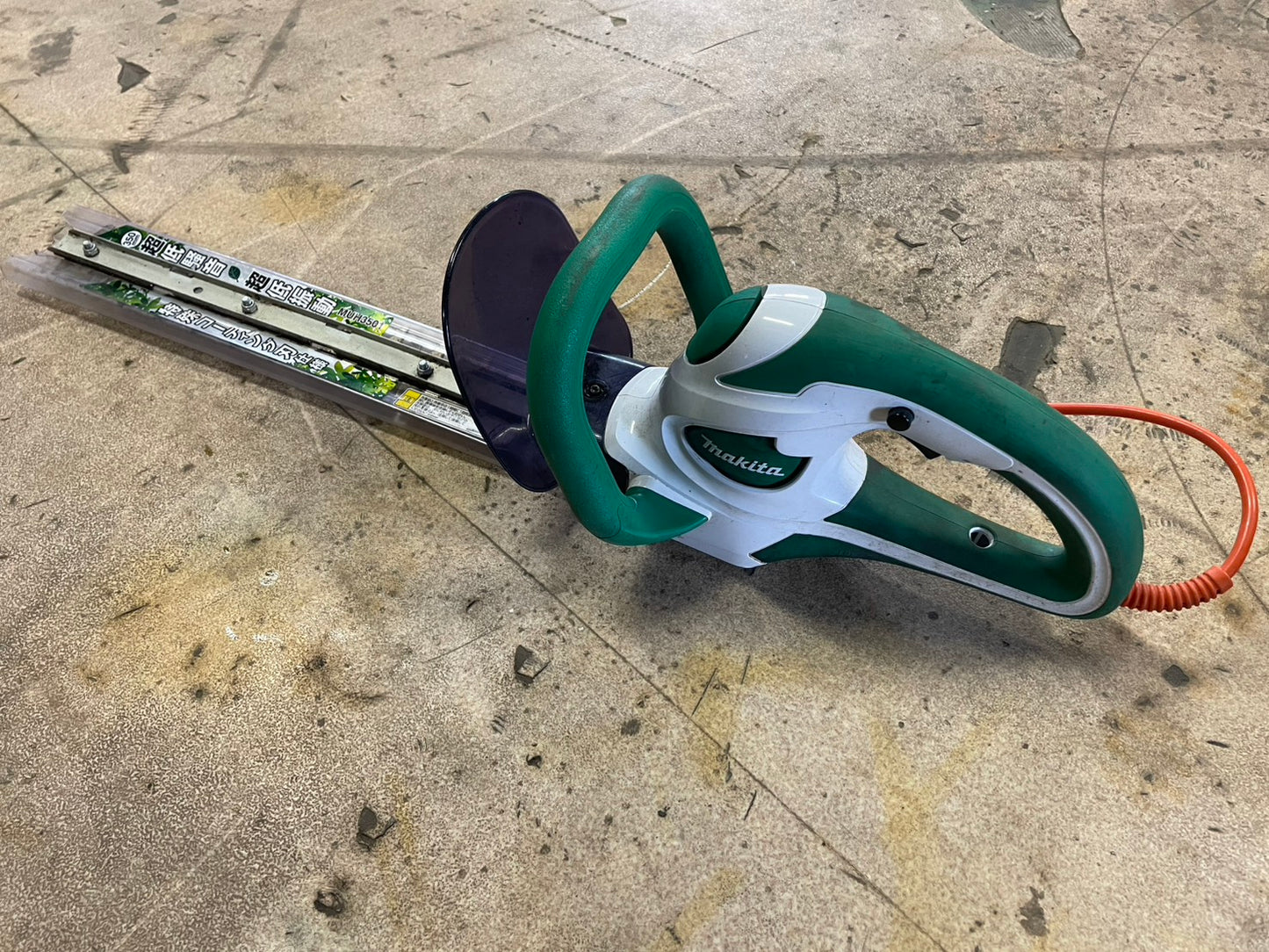 マキタ 中古 電動バリカン MUH3501