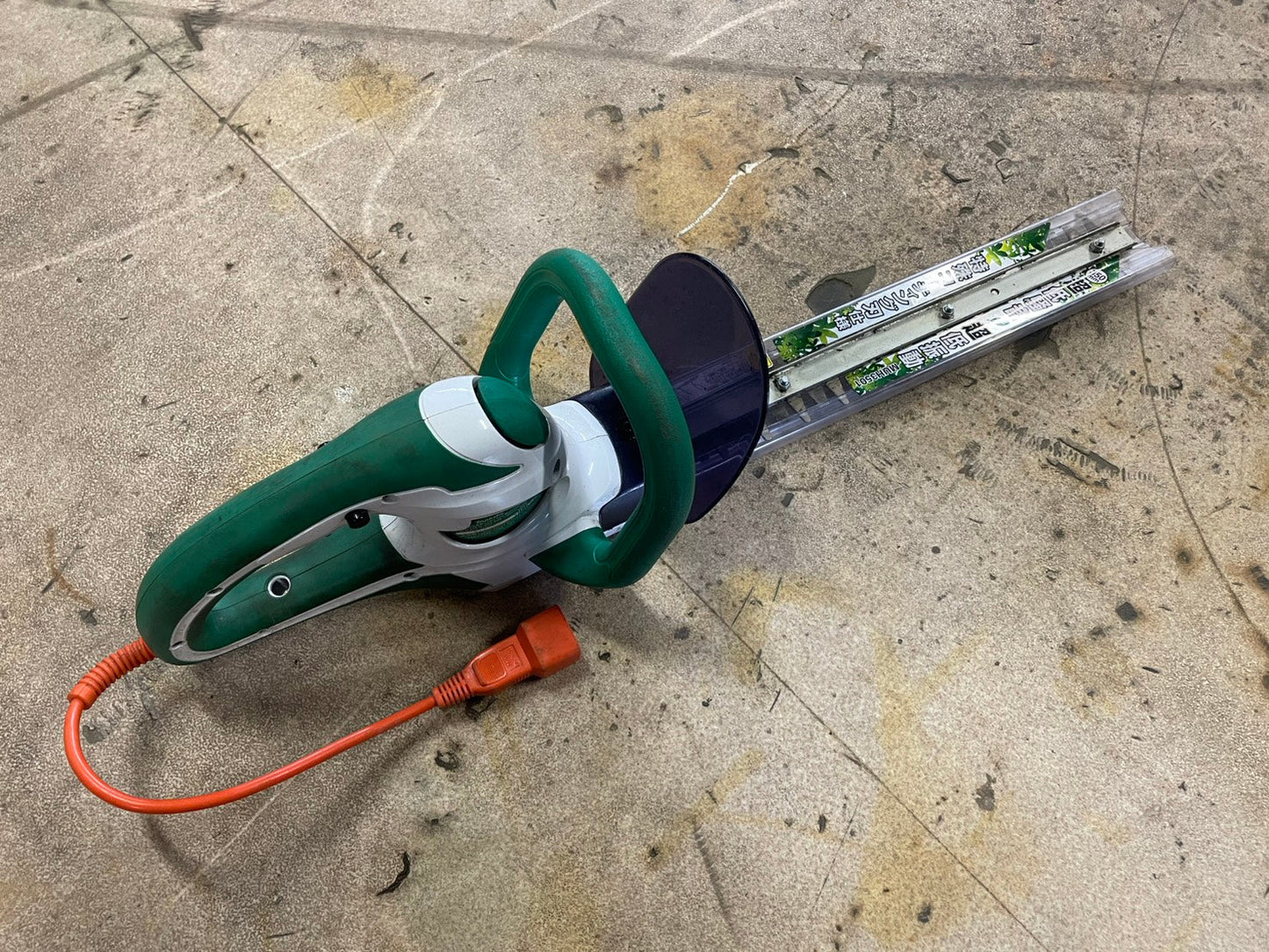 マキタ 中古 電動バリカン MUH3501