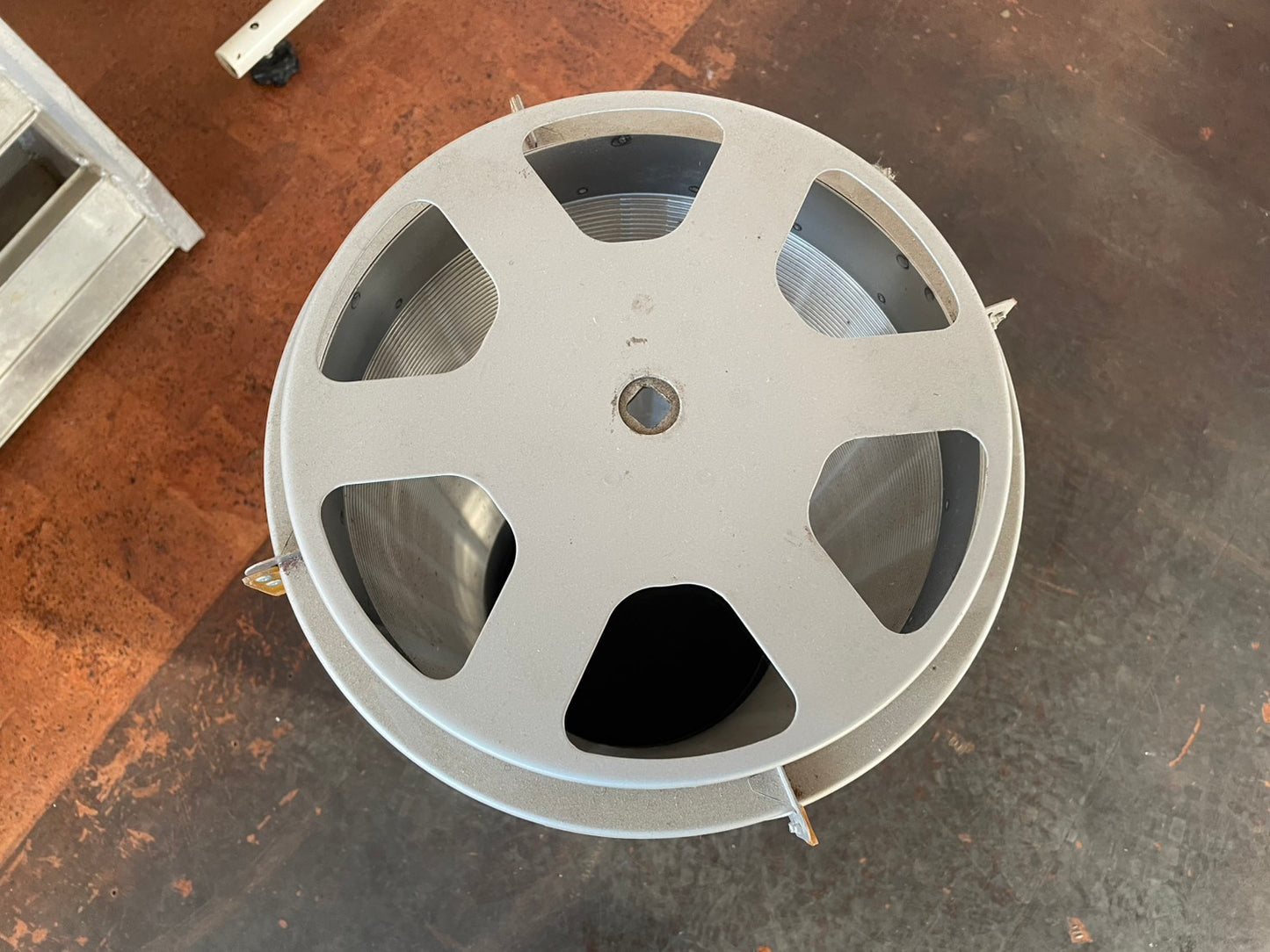 イセキ　中古　選別網　1.85