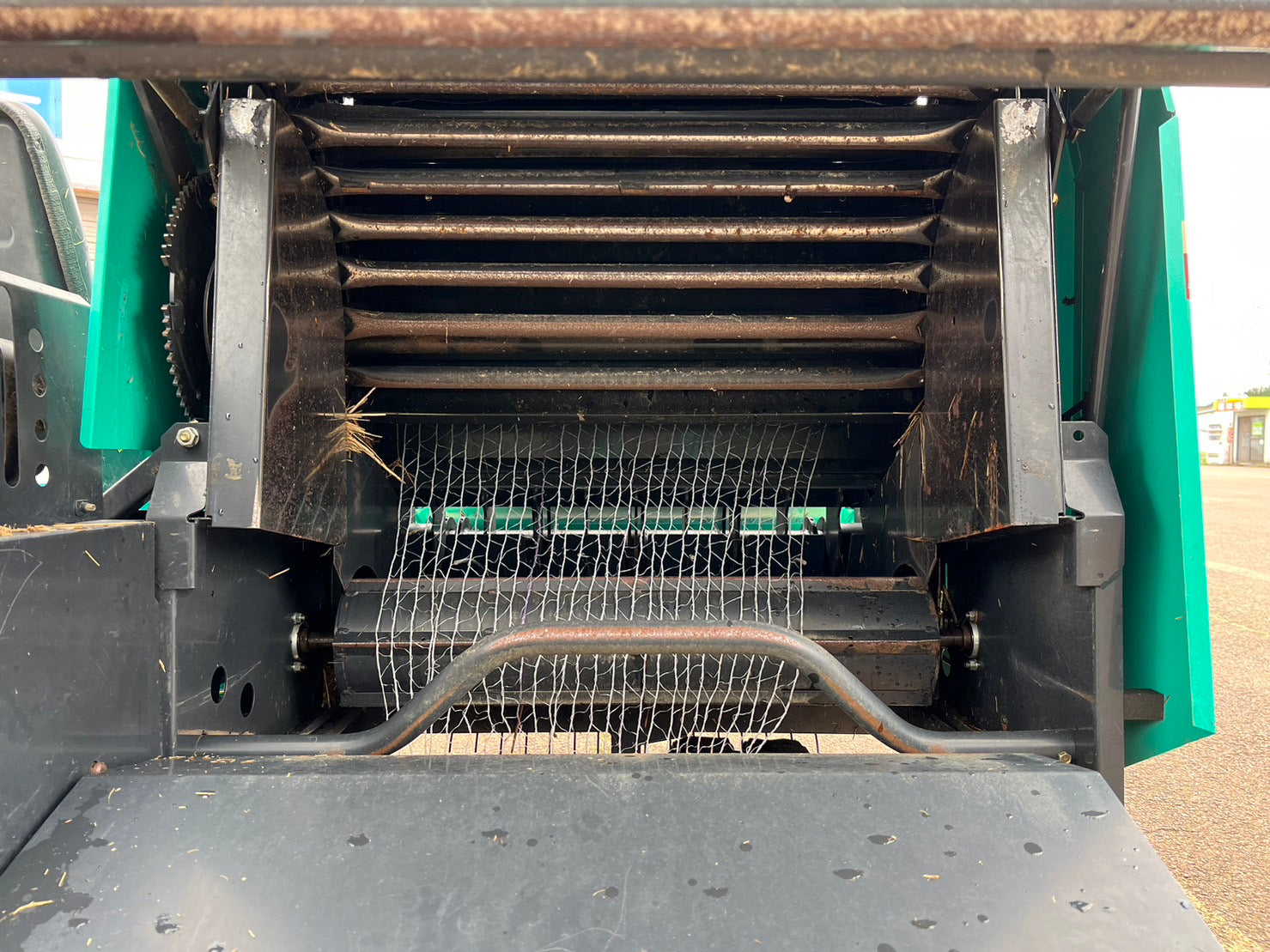 タカキタ 中古 ロールベーラー【自走式】＊SR-611DN【ディゼル】 – 農