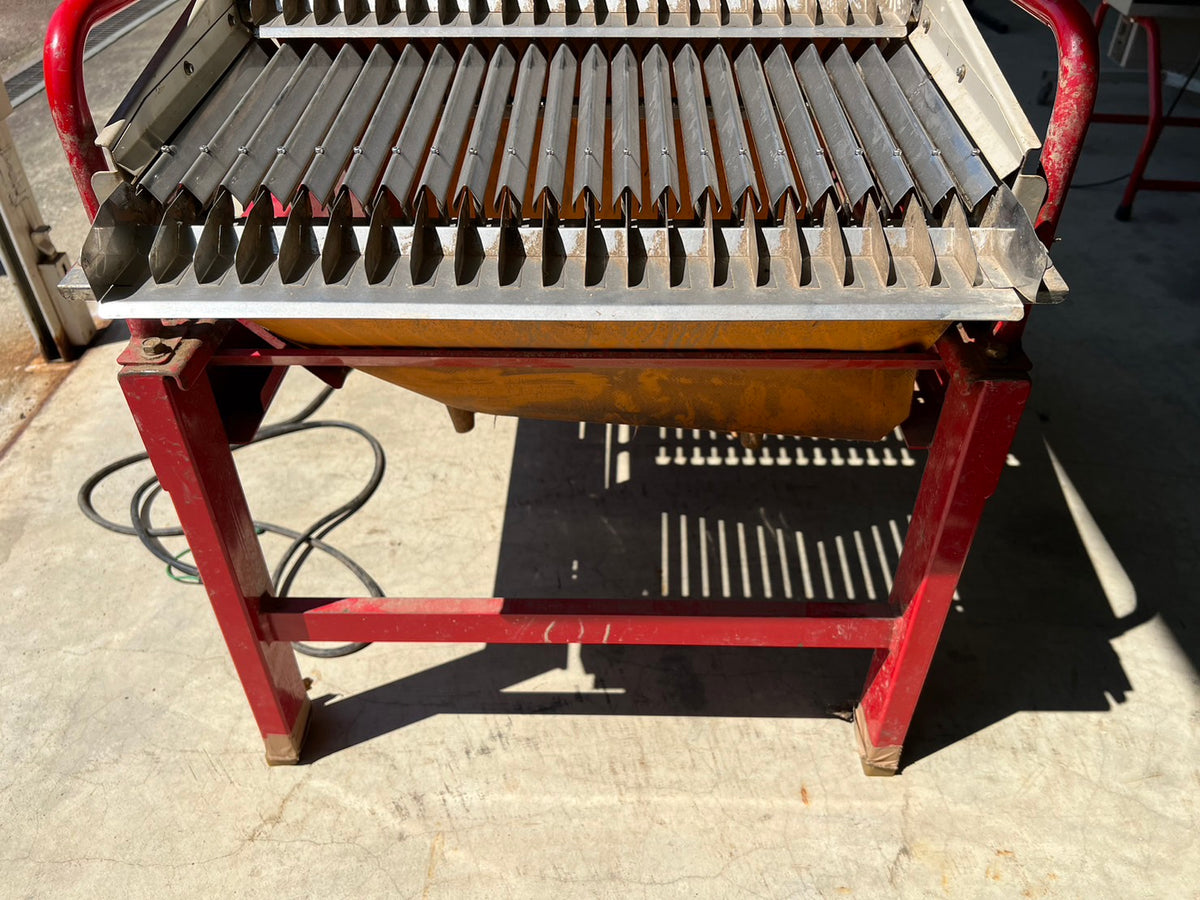 ミツワ　中古　枝豆選別機　＊GS-4SP