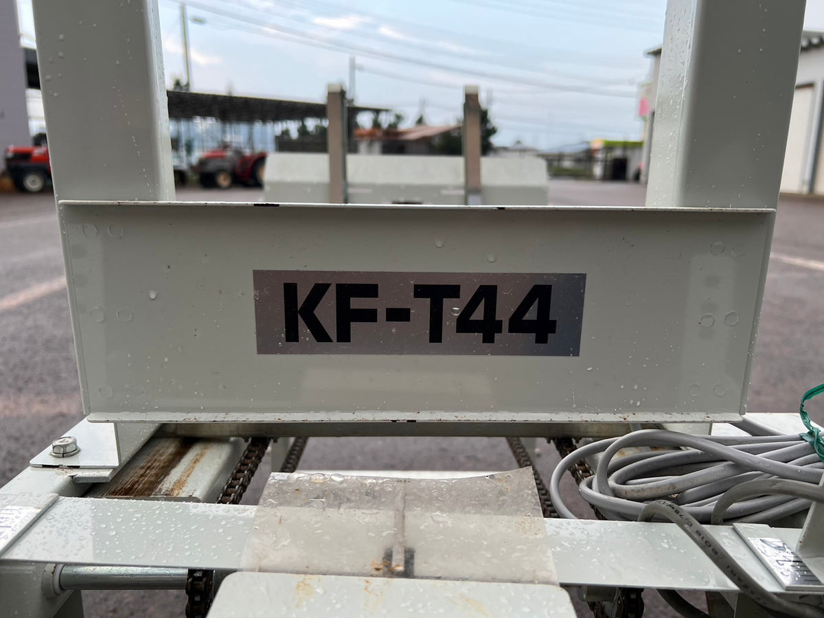 コンマ　中古　苗箱自動供給機　【積み重ね最大15箱】　＊KF-T44　山形店