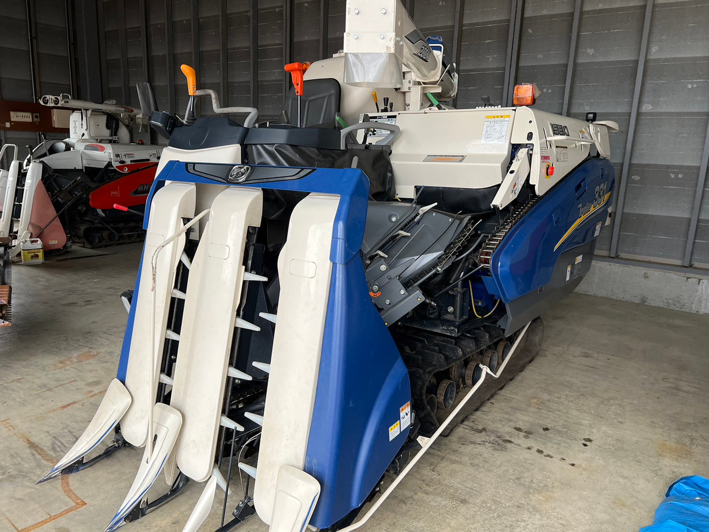 イセキ　中古　コンバイン　【69.7ｈ】＊HFC331G-ZKRHWC　『山形店 7118』