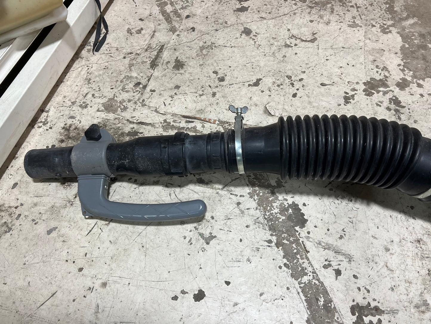 クボタ　中古　動力散布機【背負い】＊DKJ6000G-15