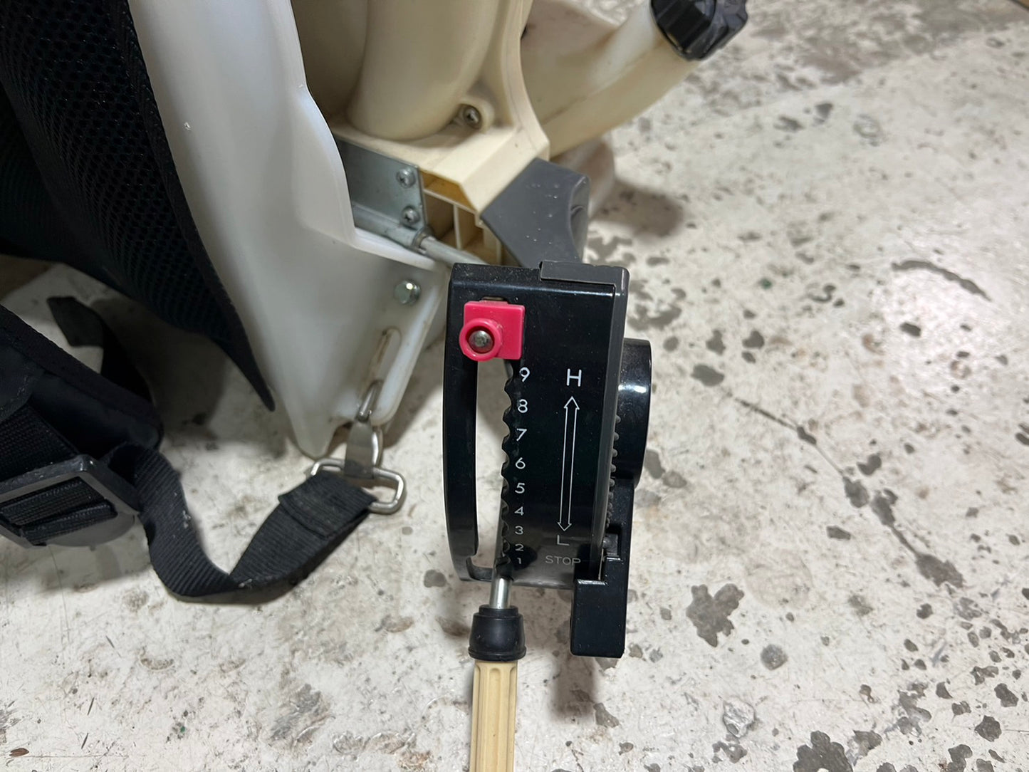 クボタ　中古　動力散布機【背負い】＊DKJ6000G-15