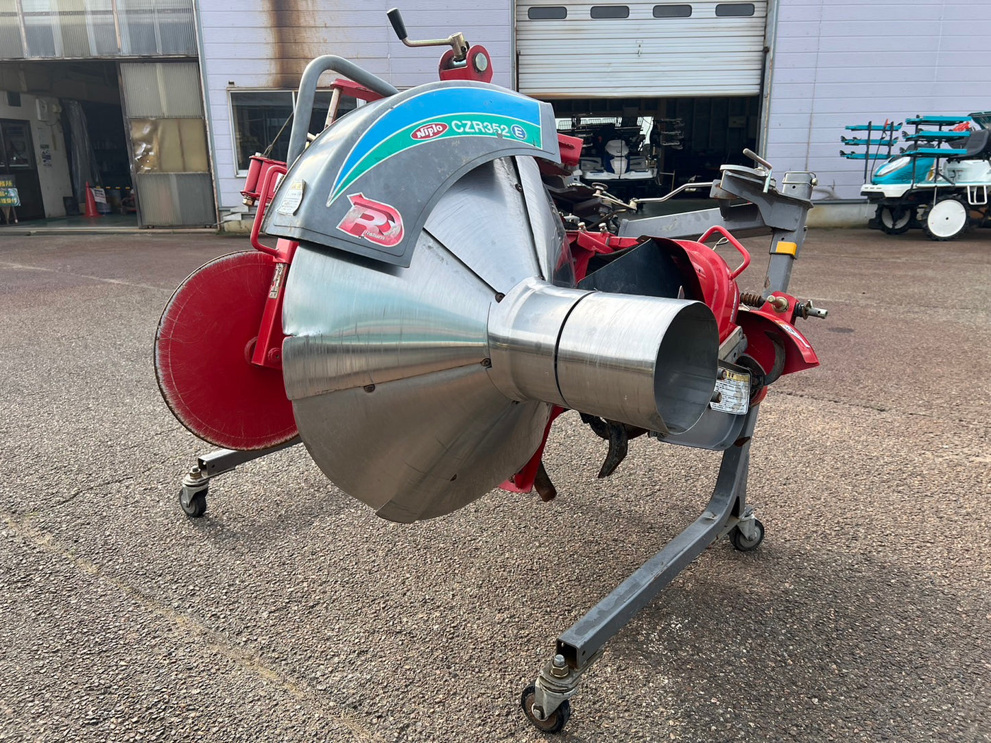 ニプロ　中古　畦塗機　【Ｂヒッチ】＊CZR352　『山形店　8067』