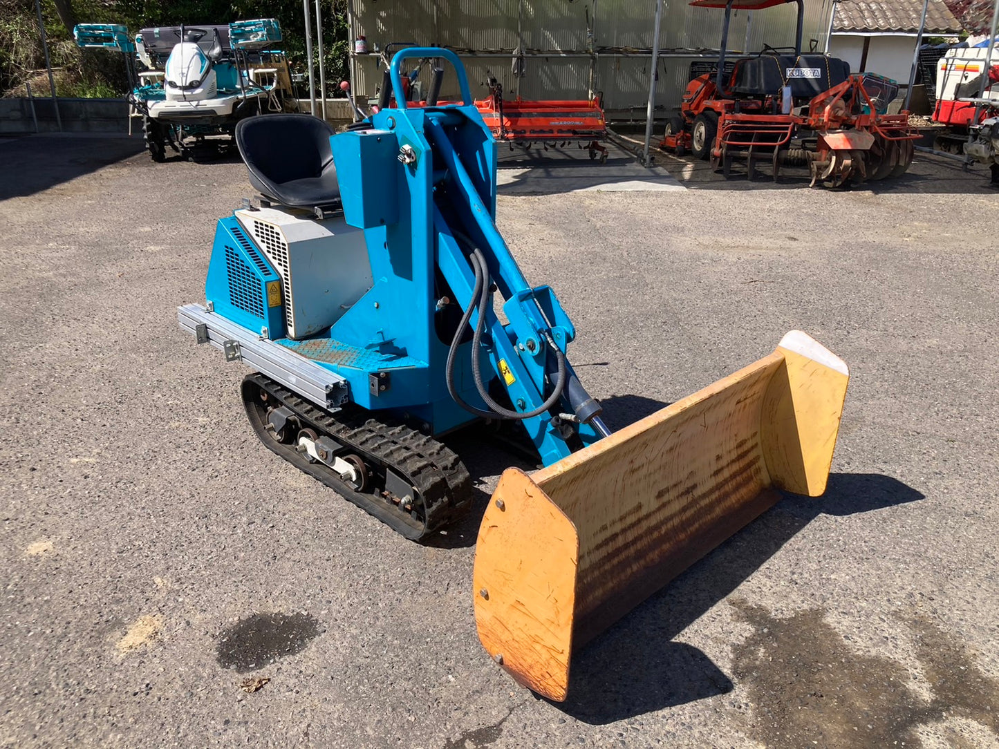 ウインブルヤマグチ  中古  ミニクローダー  YXS-111X  バケット付き