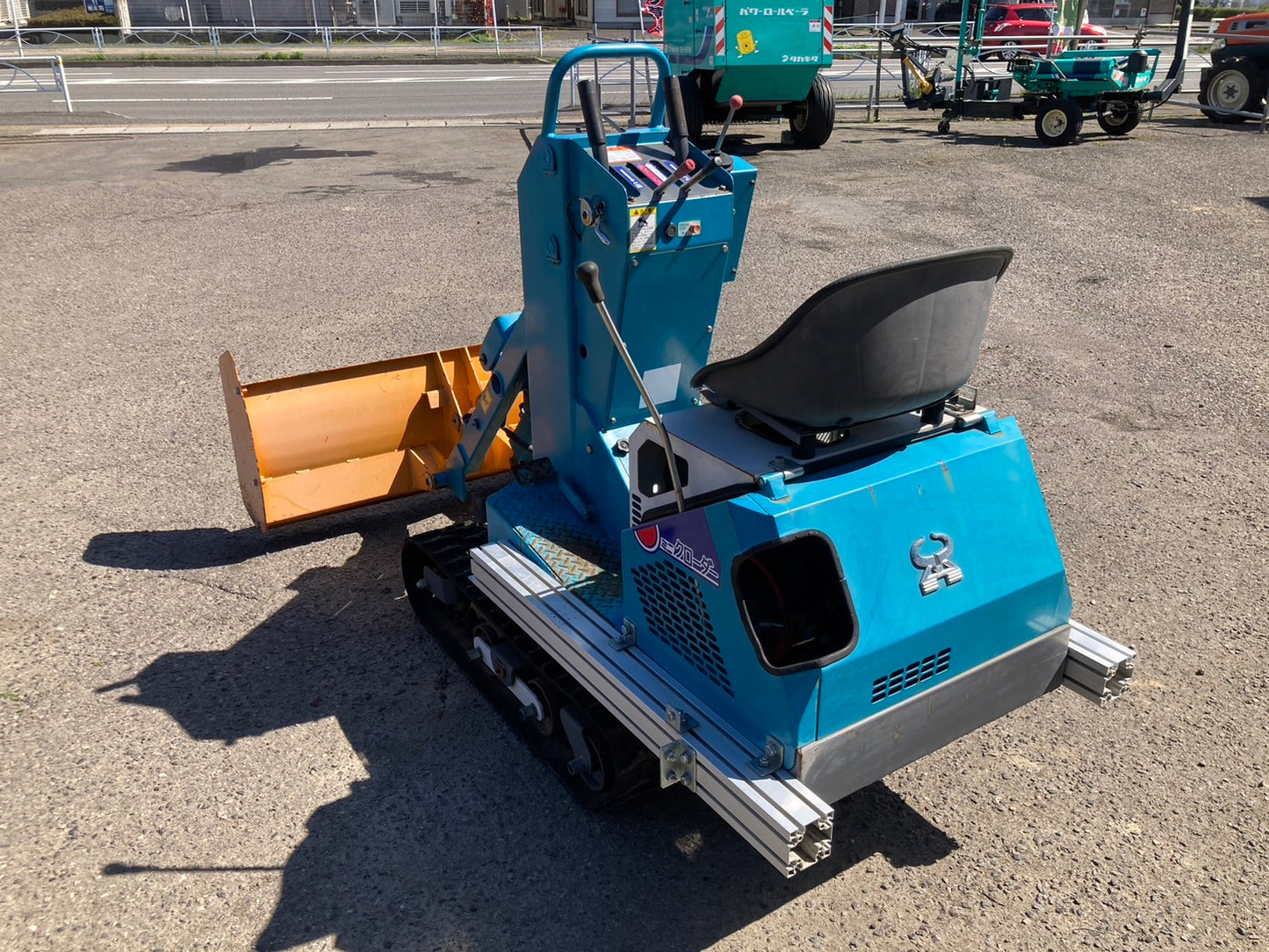 ウインブルヤマグチ  中古  ミニクローダー  YXS-111X  バケット付き