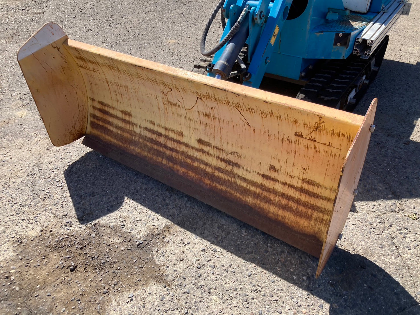 ウインブルヤマグチ  中古  ミニクローダー  YXS-111X  バケット付き