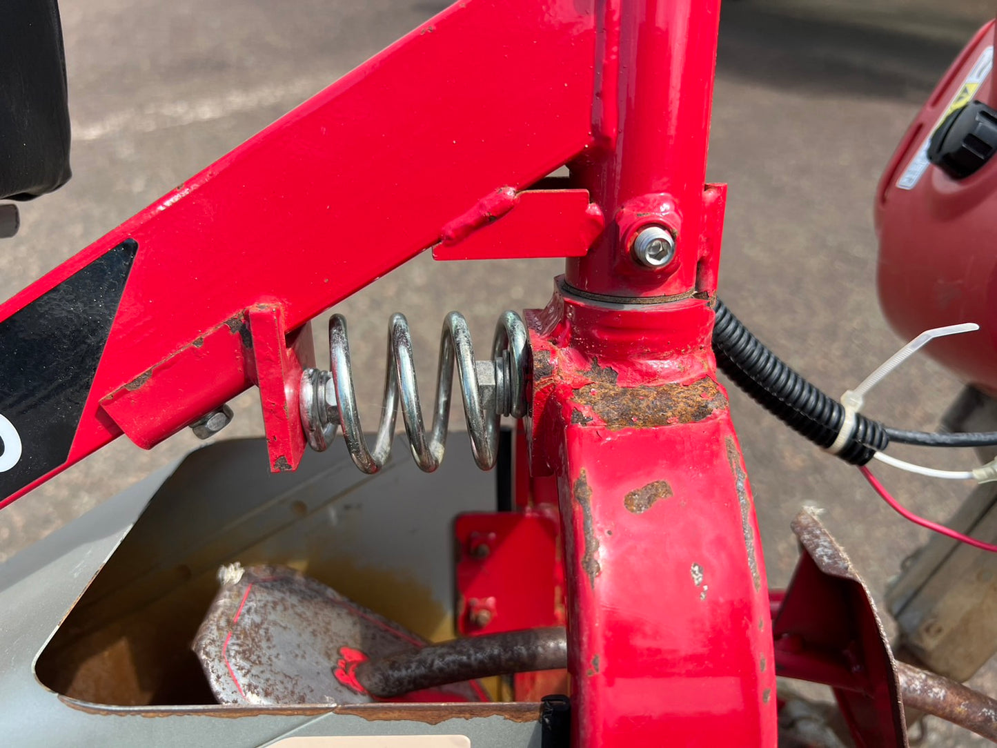 丸山製作所　中古　溝切機　【乗用】＊MKF-A435　『山形店　8250』