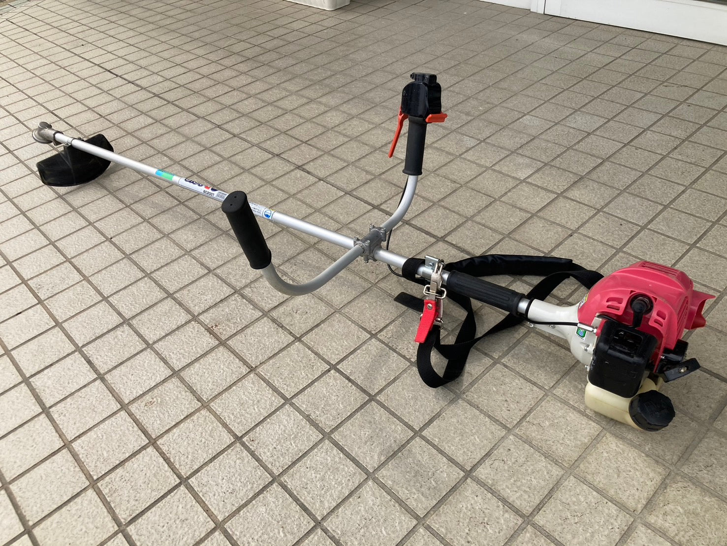 【モノマニア四日市】【引き取り限定】 未使用 BIGM 刈払機 BC200T モノマニア四日市】【引き取り限定】 未使用 BIGM 刈払機 BC200T